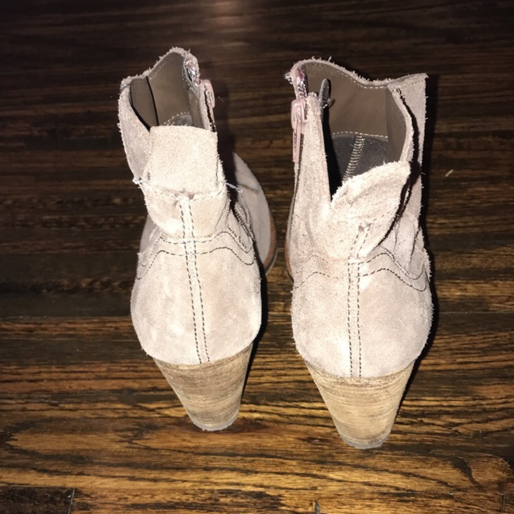 beige ankle booties - Picture 4 of 6